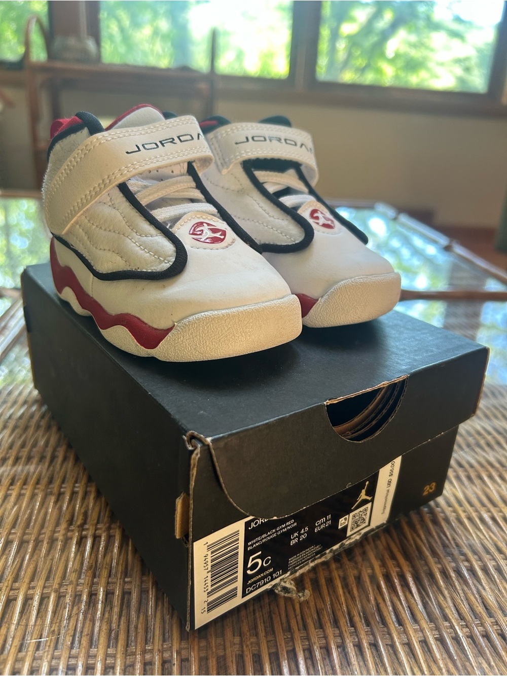 Jordan baby (size 5c) Pro Strong sneakers
